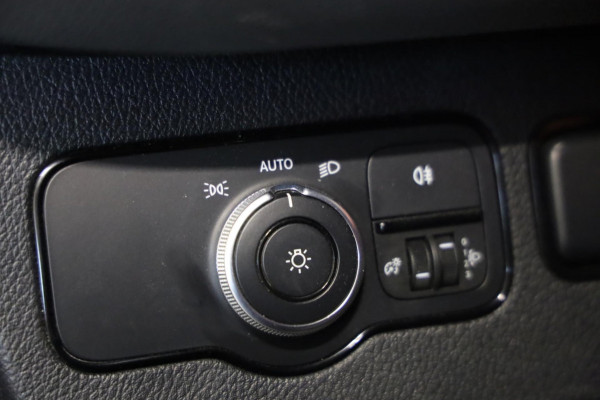 Mercedes-Benz Sprinter 316 2.2 CDI AUTOMAAT BAKWAGEN LAADKLEP ZIJDEUR CLIMA MBUX MEUBELBAK DHOLLANDIA CRUISE LEASE v/a 188,- p.m.