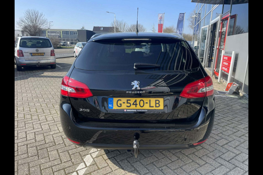 Peugeot 308 SW 1.2 PureTech Blue Lease Executive