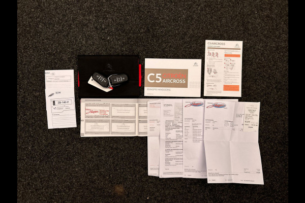 Citroën C5 Aircross 1.6PureTech Business Plus| Origineel NL | Carplay Trekhaak Stoel-verwarming/massage Camera Panoramadak Keyless
