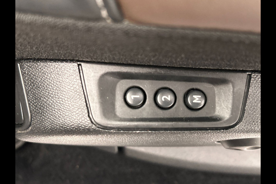 Citroën C5 Aircross 1.6PureTech Business Plus| Origineel NL | Carplay Trekhaak Stoel-verwarming/massage Camera Panoramadak Keyless