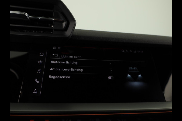 Audi A3 Sportback 45 TFSI e S edition Competition 245pk | Ambient Lighting | Afgevlakt stuur | Audi soundsystem | Parkeerhulp V+A