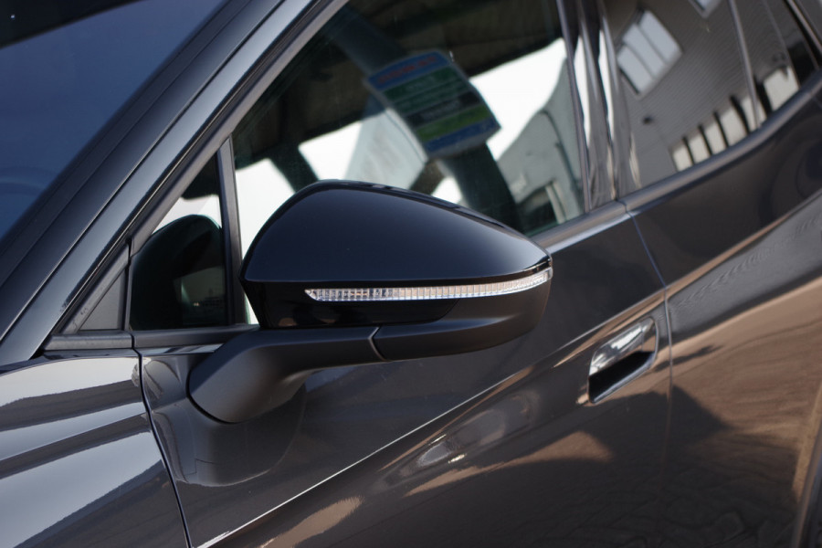 Volkswagen ID.4 Max 77 kWh, Winterpakket, Leder / Alcantara, Camera, Warmtepomp