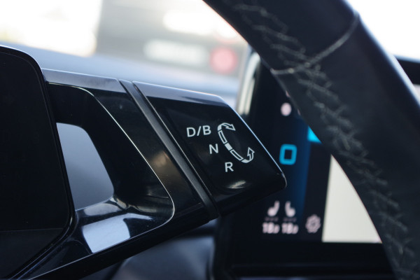 Volkswagen ID.4 Max 77 kWh, Winterpakket, Leder / Alcantara, Camera, Warmtepomp