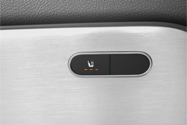 Mercedes-Benz EQA 250 Edition 1 67 kWh AMG Line Pano Camera Stoelverw