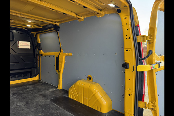 Ford Transit Custom 320 2.0 TDCI L2H1 Trend Trekhaak LED Airco Cruise Imperiaal Ladder Stoelverwarming Parkeersensoren Voor en Achter