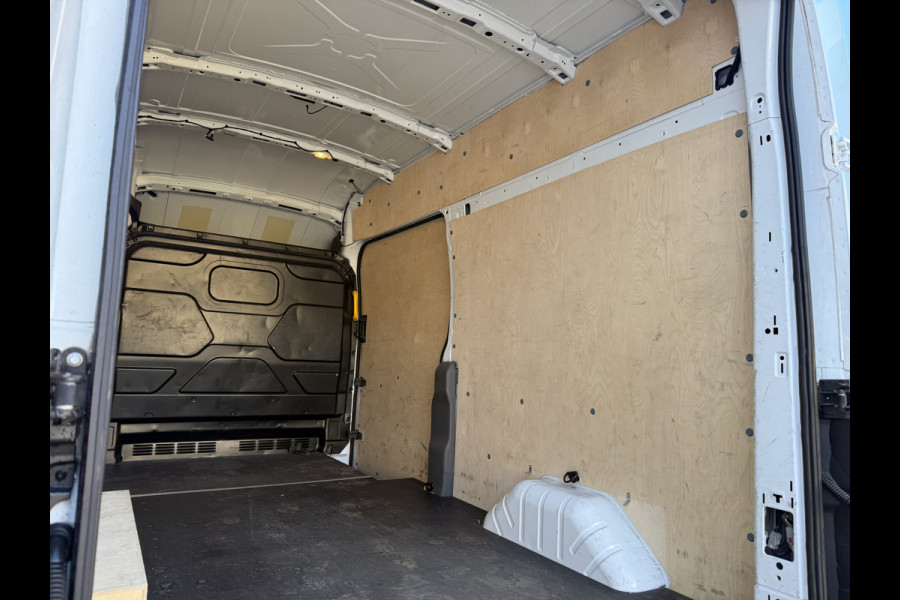 Ford E-Transit 350 68kWh 184PK 317km WLTP 97.5% (SOH) BEV Snelladen L2H3 360° Camera Climate Control Cruise Control Navigatie Carplay Parkeersensoren voor achter