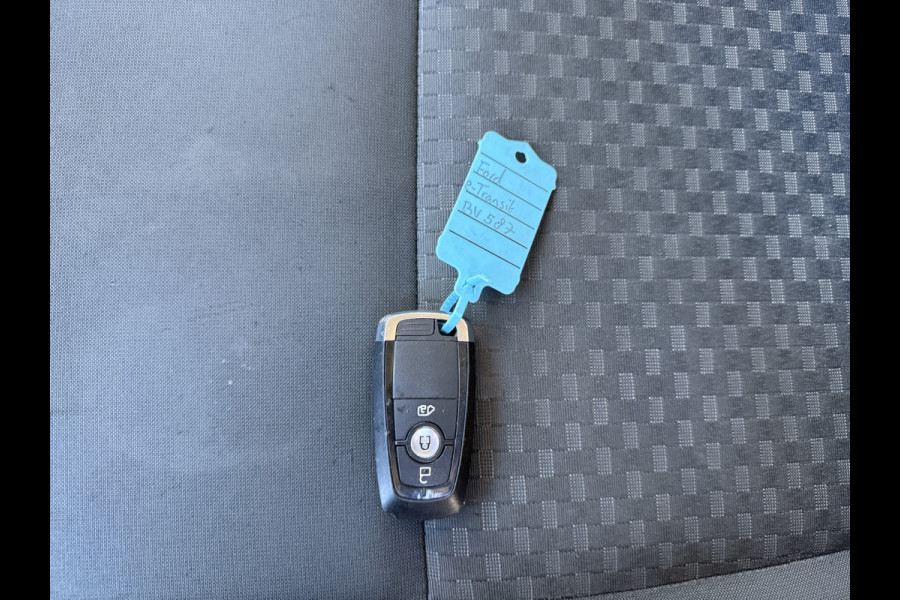 Ford E-Transit 350 68kWh 184PK 317km WLTP 97.5% (SOH) BEV Snelladen L2H3 360° Camera Climate Control Cruise Control Navigatie Carplay Parkeersensoren voor achter