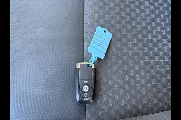 Ford E-Transit 350 68kWh 184PK 317km WLTP 97.5% (SOH) BEV Snelladen L2H3 360° Camera Climate Control Cruise Control Navigatie Carplay Parkeersensoren voor achter