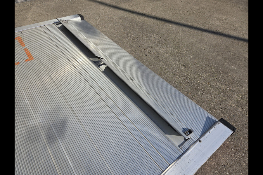 Ford Transit 2.0 TDCI 1211Kg Laadvermogen Hoge laadbak 2.30 Laadklep & Zijdeur