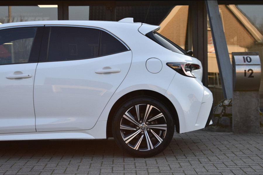 Toyota Corolla 1.8 Hybrid Dynamic | CAMERA | STOELVERWARMING | APPLE CARPLAY | ANDROID AUTO | NAP |