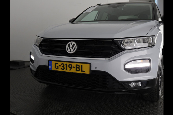 Volkswagen T-Roc 1.0 TSI Two-Tone | Apple Carplay & AndroidAUTO | Privacy Glass |