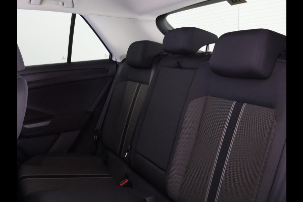 Volkswagen T-Roc 1.0 TSI Two-Tone | Apple Carplay & AndroidAUTO | Privacy Glass |