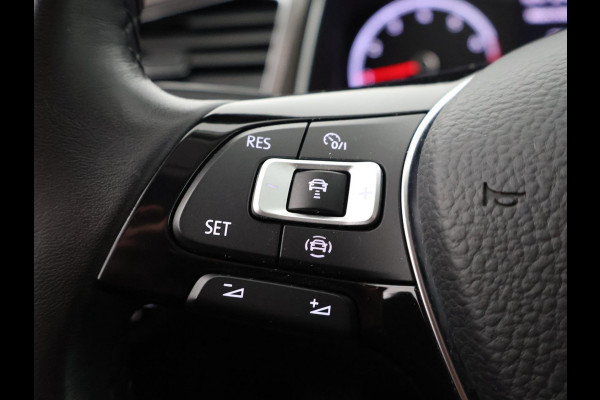 Volkswagen T-Roc 1.0 TSI Two-Tone | Apple Carplay & AndroidAUTO | Privacy Glass |