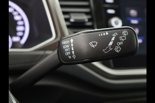 Volkswagen T-Roc 1.0 TSI Two-Tone | Apple Carplay & AndroidAUTO | Privacy Glass |