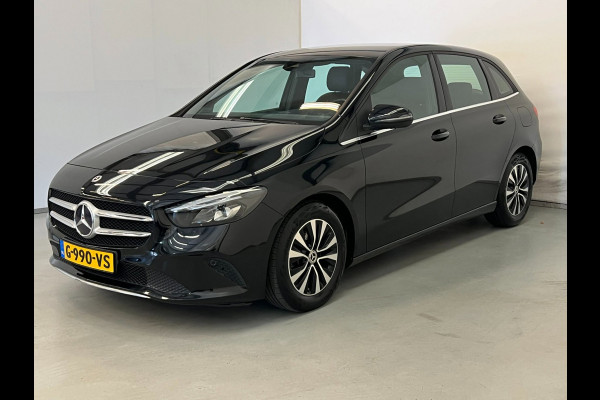 Mercedes-Benz B-Klasse 180d / NL-auto / Widescreen / CarPlay / Stoelverwarming