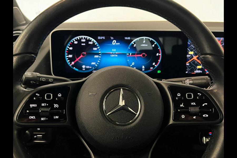 Mercedes-Benz B-Klasse 180d / NL-auto / Widescreen / CarPlay / Stoelverwarming