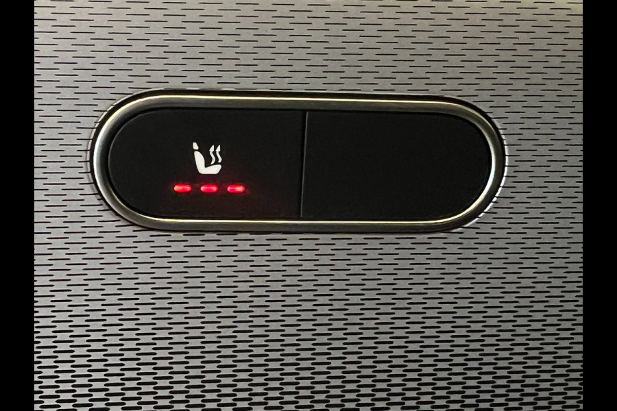 Mercedes-Benz B-Klasse 180d / NL-auto / Widescreen / CarPlay / Stoelverwarming