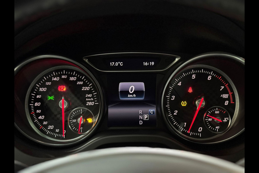 Mercedes-Benz A-Klasse 250|MOTORSPORT|STOELVER|NAVI|CRUISE|PANO