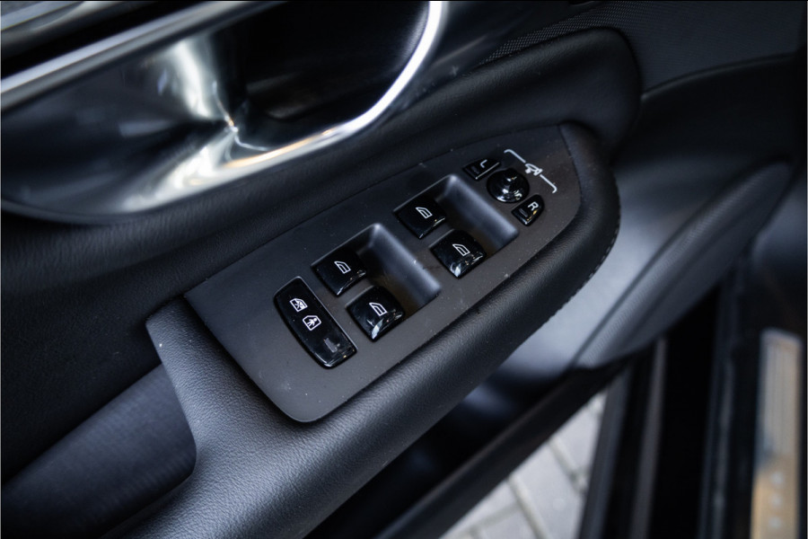 Volvo XC90 2.0 T8 Plug-in hybrid AWD Plus Dark - Panorama | H&K | Memory | Elek. Trekhaak