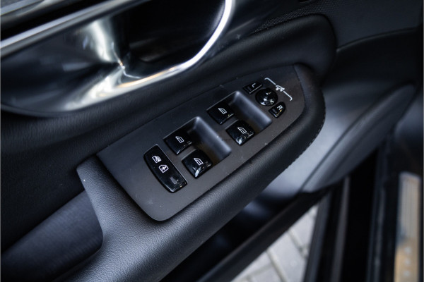 Volvo XC90 2.0 T8 Plug-in hybrid AWD Plus Dark - Panorama | H&K | Memory | Elek. Trekhaak