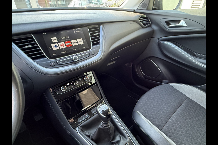 Opel Grandland X BWJ 2020 | 1.2T 131PK Business Executive | CLIMA | NAVI | CARPLAY | CAMERA A | PRIVACY GLASS | PDC 2X | LICHTMETAAL | CRUISE |