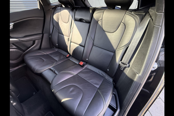 Volvo V40 BWJ 2018 | 2.0 D3 150PK R-DESIGN | TREKHAAK | PANO DAK | LEER | CAMERA A | CLIMA | NAVI | STOELVERW | PREMIUM AUDIO