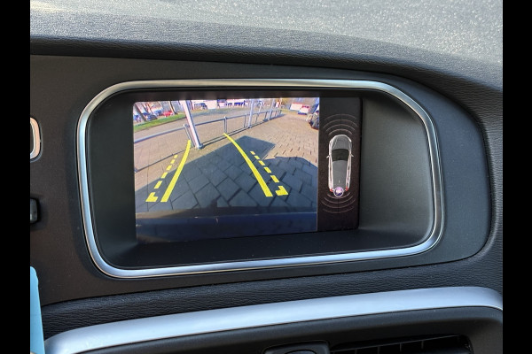 Volvo V40 BWJ 2018 | 2.0 D3 150PK R-DESIGN | TREKHAAK | PANO DAK | LEER | CAMERA A | CLIMA | NAVI | STOELVERW | PREMIUM AUDIO