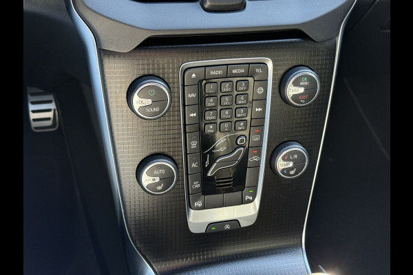 Volvo V40 BWJ 2018 | 2.0 D3 150PK R-DESIGN | TREKHAAK | PANO DAK | LEER | CAMERA A | CLIMA | NAVI | STOELVERW | PREMIUM AUDIO