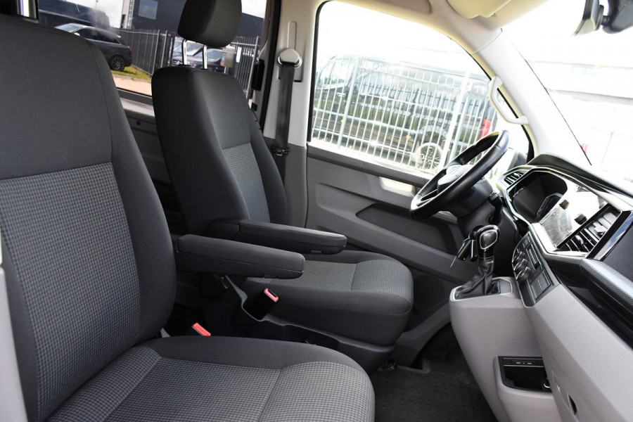 Volkswagen Transporter 2.0 TDI L2H1 32 DC Bulli Virtual, Adaptieve Cruise, Carplay, LED, 150PK, Stoelverwarming, Trekhaak, 2 x Schuifdeur, Standkachel, Uniek!