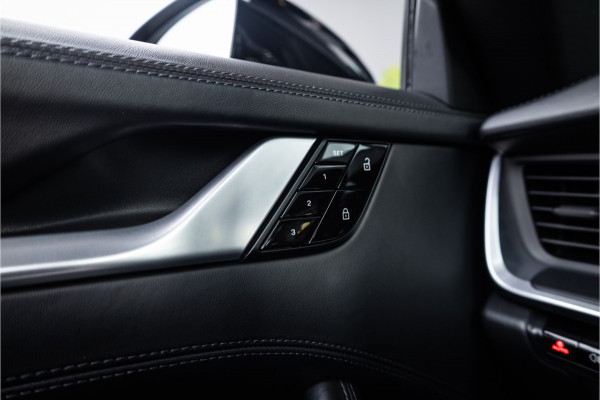 Porsche 911 Cabrio 3.8 Turbo S - Sport Chrono + | Keramisch | Memory | Stoelverwarming