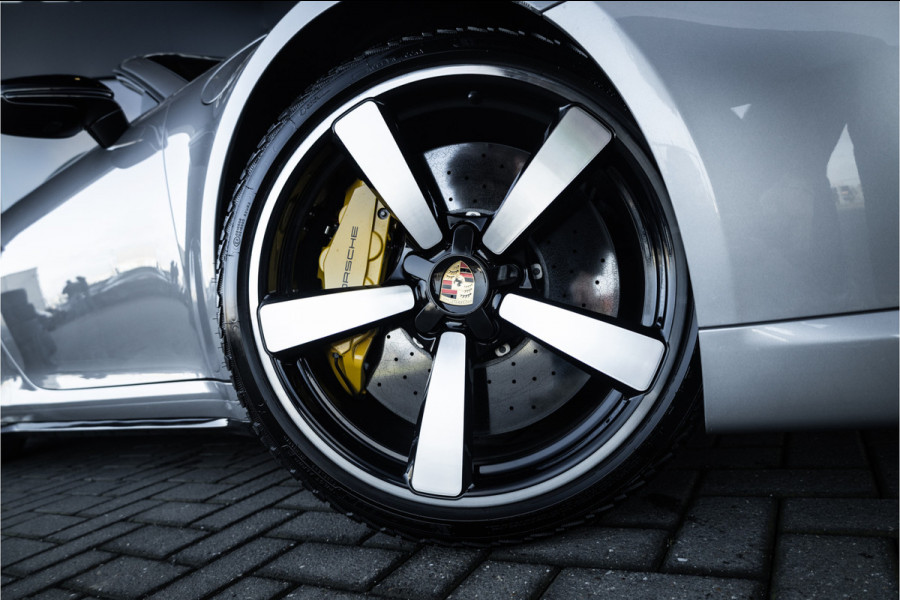 Porsche 911 Cabrio 3.8 Turbo S - Sport Chrono + | Keramisch | Memory | Stoelverwarming