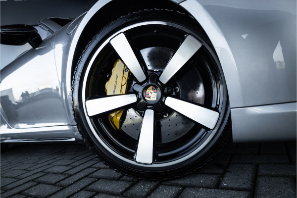 Porsche 911 Cabrio 3.8 Turbo S - Sport Chrono + | Keramisch | Memory | Stoelverwarming