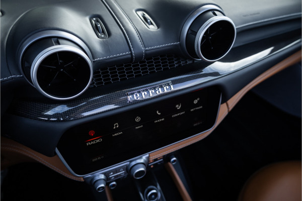 Ferrari Portofino 3.9 V8 HELE - Grigio Ferro | Carbon | Memory