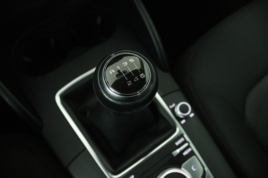 Audi A3 Sportback 30 TFSI Pro Line (PARKEERSENSOREN, CRUISE CONTROL, NAVIGATIE)