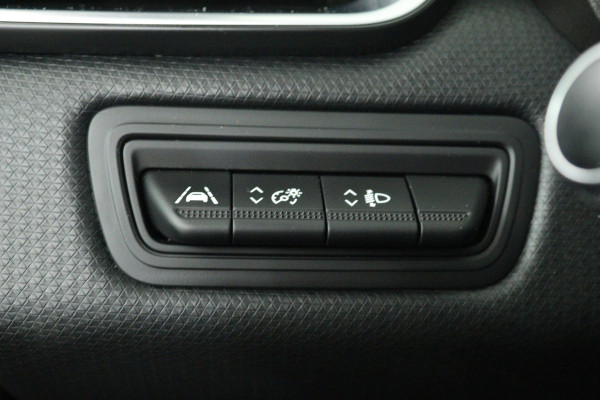 Renault Clio 1.0 TCe Intens (CARPLAY, CRUISE CONTROL, LANE-ASSIST, PARKEERSENSOREN, NAVIGATIE)