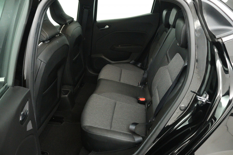 Renault Clio 1.0 TCe Intens (CARPLAY, CRUISE CONTROL, LANE-ASSIST, PARKEERSENSOREN, NAVIGATIE)