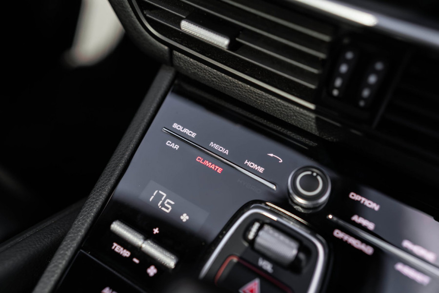 Porsche Cayenne Coupé 3.0 PANO LED LEDER