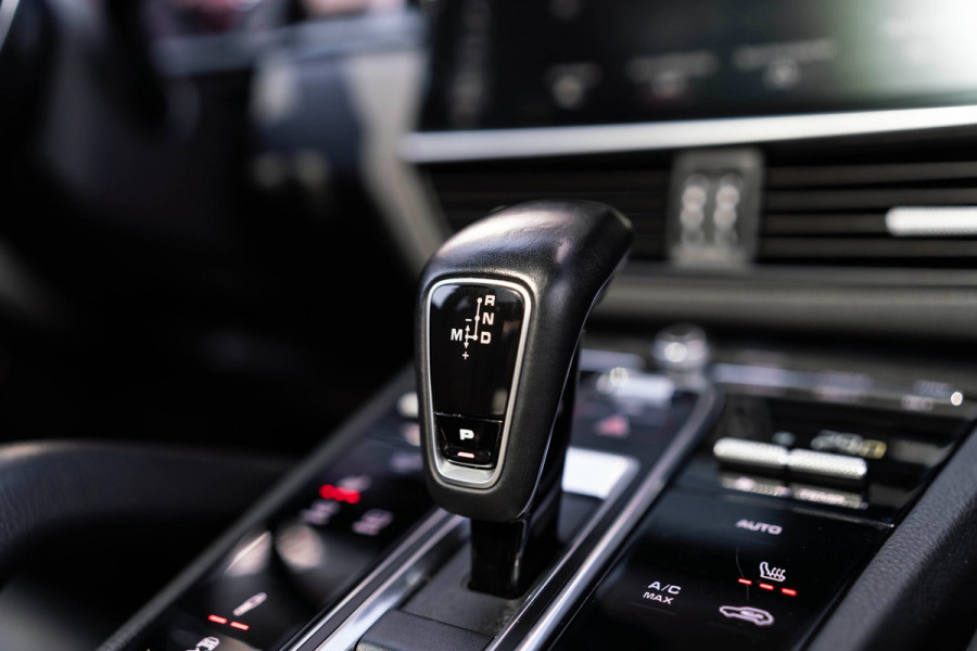 Porsche Cayenne Coupé 3.0 PANO LED LEDER