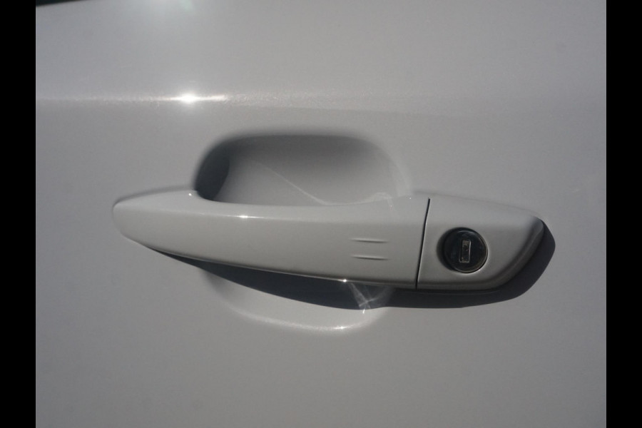 Peugeot 2008 1.2 Hybrid 136 GT 360 Camera