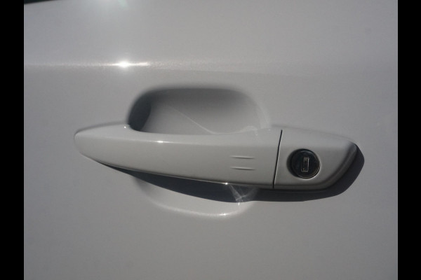 Peugeot 2008 1.2 Hybrid 136 GT 360 Camera