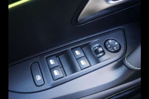 Peugeot 2008 1.2 Hybrid 136 GT 360 Camera