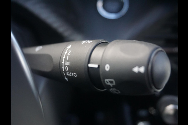 Peugeot 2008 1.2 Hybrid 136 GT 360 Camera