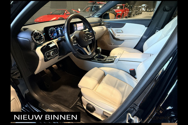 Mercedes-Benz A-Klasse 200 d Business Line. Les auto!!! BTW. Handgeschakeld. 60000 km. Camera. Apple-carplay. Navi.