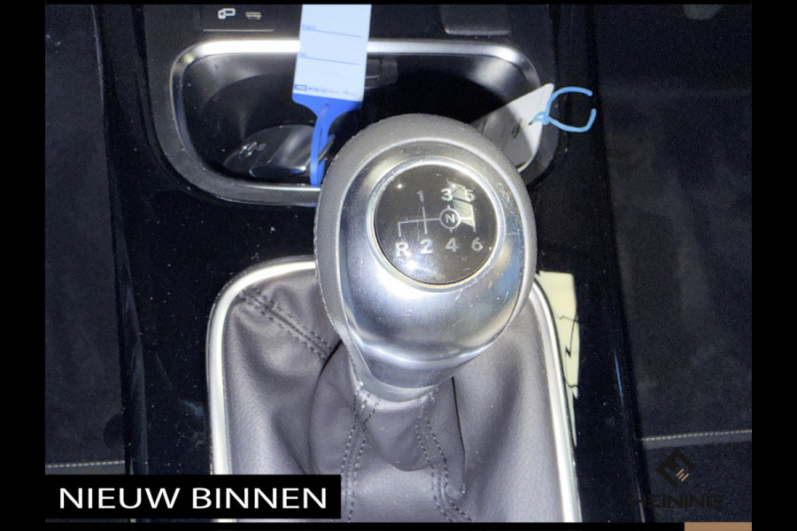 Mercedes-Benz A-Klasse 200 d Business Line. Les auto!!! BTW. Handgeschakeld. 60000 km. Camera. Apple-carplay. Navi.