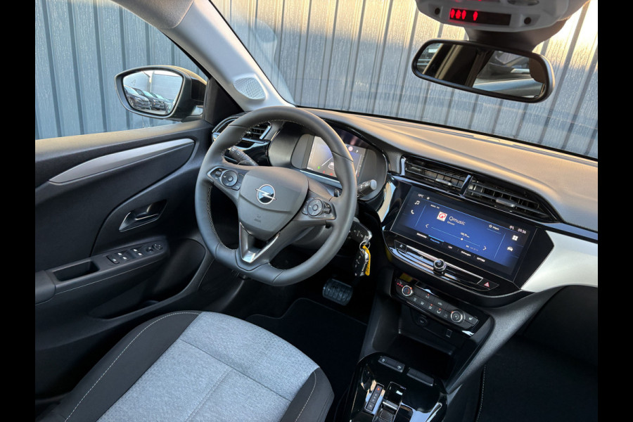 Opel Corsa 1.2 Turbo Hybrid Yes | Dodehoekbewaking | Camera | Stoel & Stuur verw. | Prijs Rijklaar!!