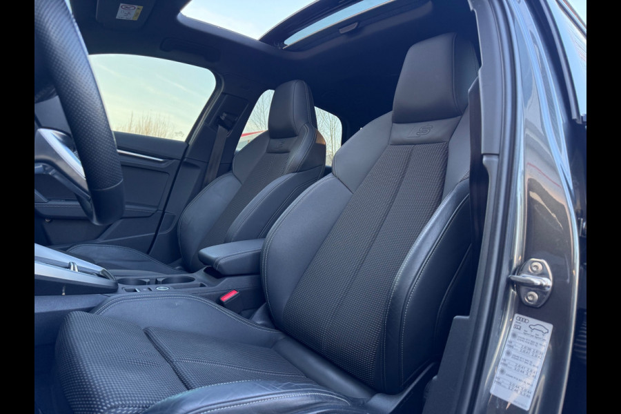 Audi A3 Sportback 45 TFSI e S edition Competition S3 Pano/Sfeer/Matrix