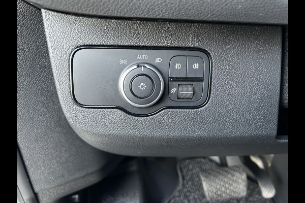 Mercedes-Benz Sprinter 317 CDI L2 H2 Pro LED / MBUX / Navigatie / Camera / Parkeersensoren / Cruise control / Airco / 270 Graden achterdeuren