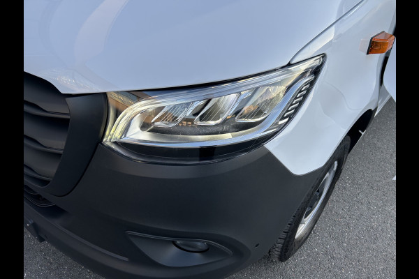 Mercedes-Benz Sprinter 317 CDI L2 H2 Pro LED / MBUX / Navigatie / Camera / Parkeersensoren / Cruise control / Airco / 270 Graden achterdeuren