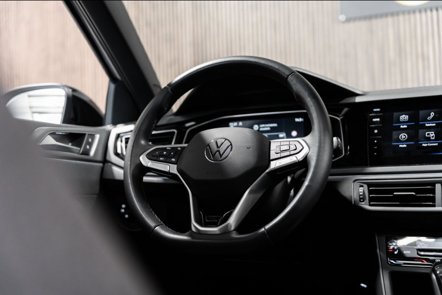 Volkswagen Taigo 1.5 TSI R-Line IQ DSG PANO