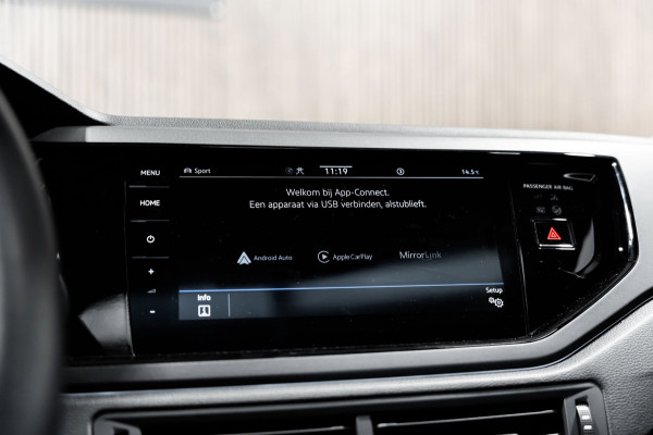 Volkswagen Taigo 1.5 TSI R-Line IQ DSG PANO